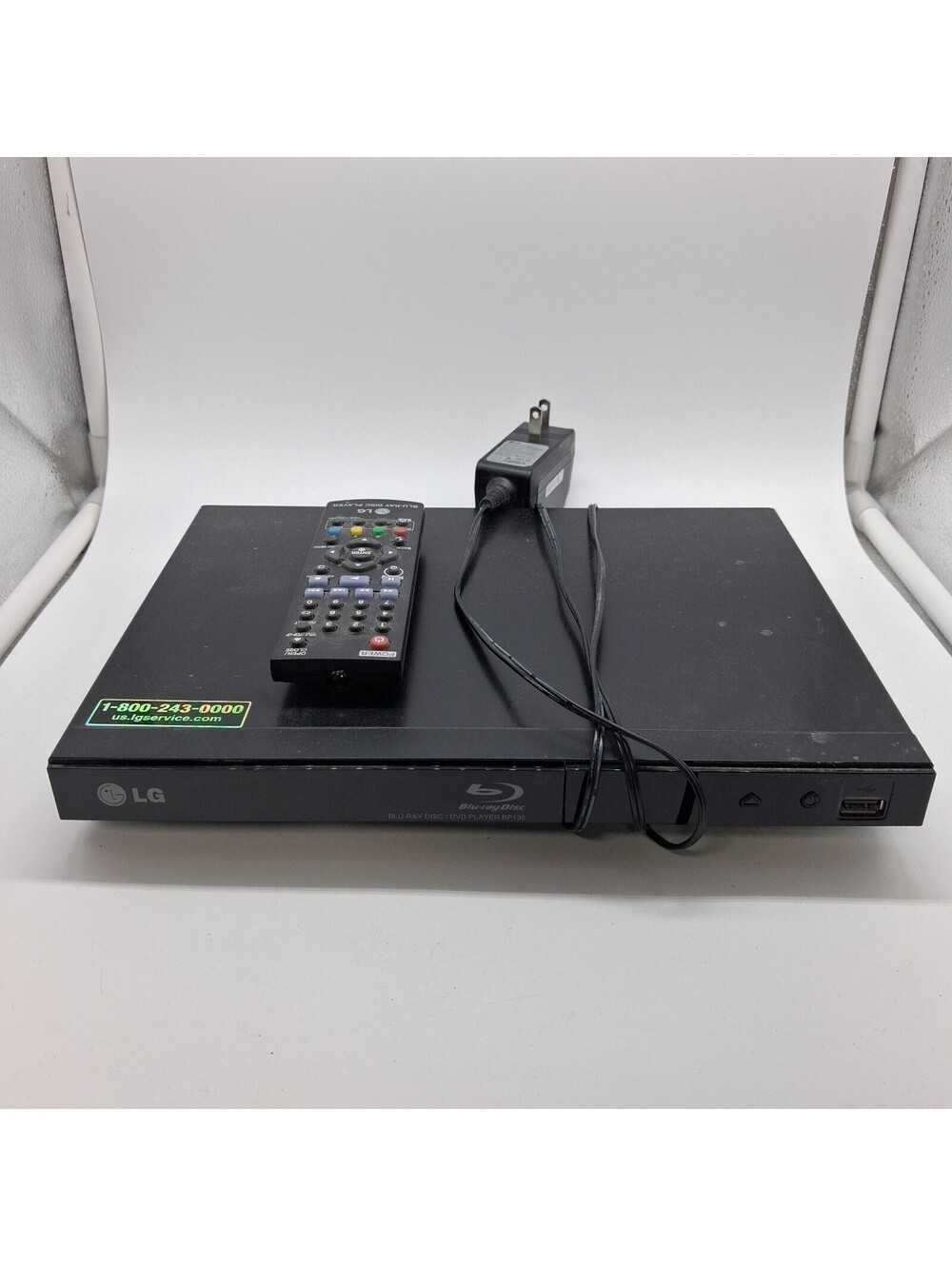 LG BP135 Blu-ray DVD Player HDMI USB w Remote Power Adapter Tested Working